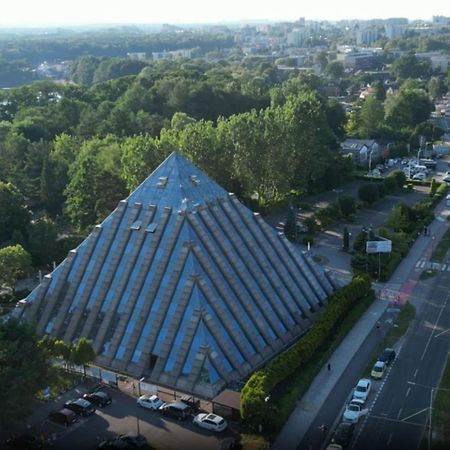 Piramida Park Hotel & Wellness Tychy Exterior foto