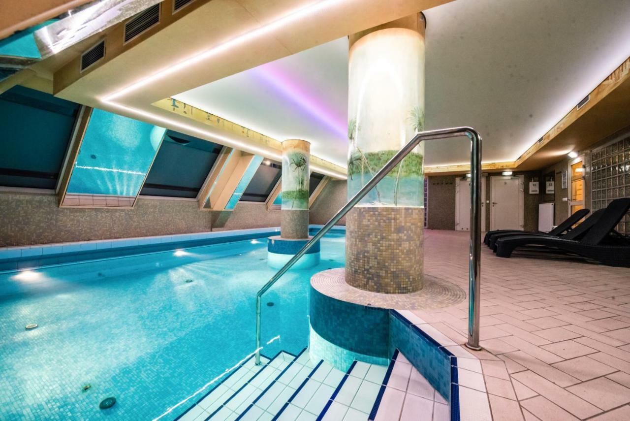 Piramida Park Hotel & Wellness Tychy Exterior foto