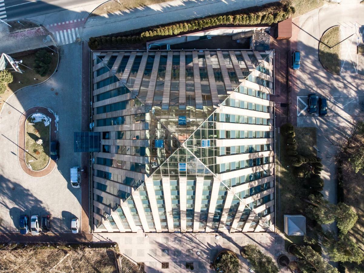 Piramida Park Hotel & Wellness Tychy Exterior foto